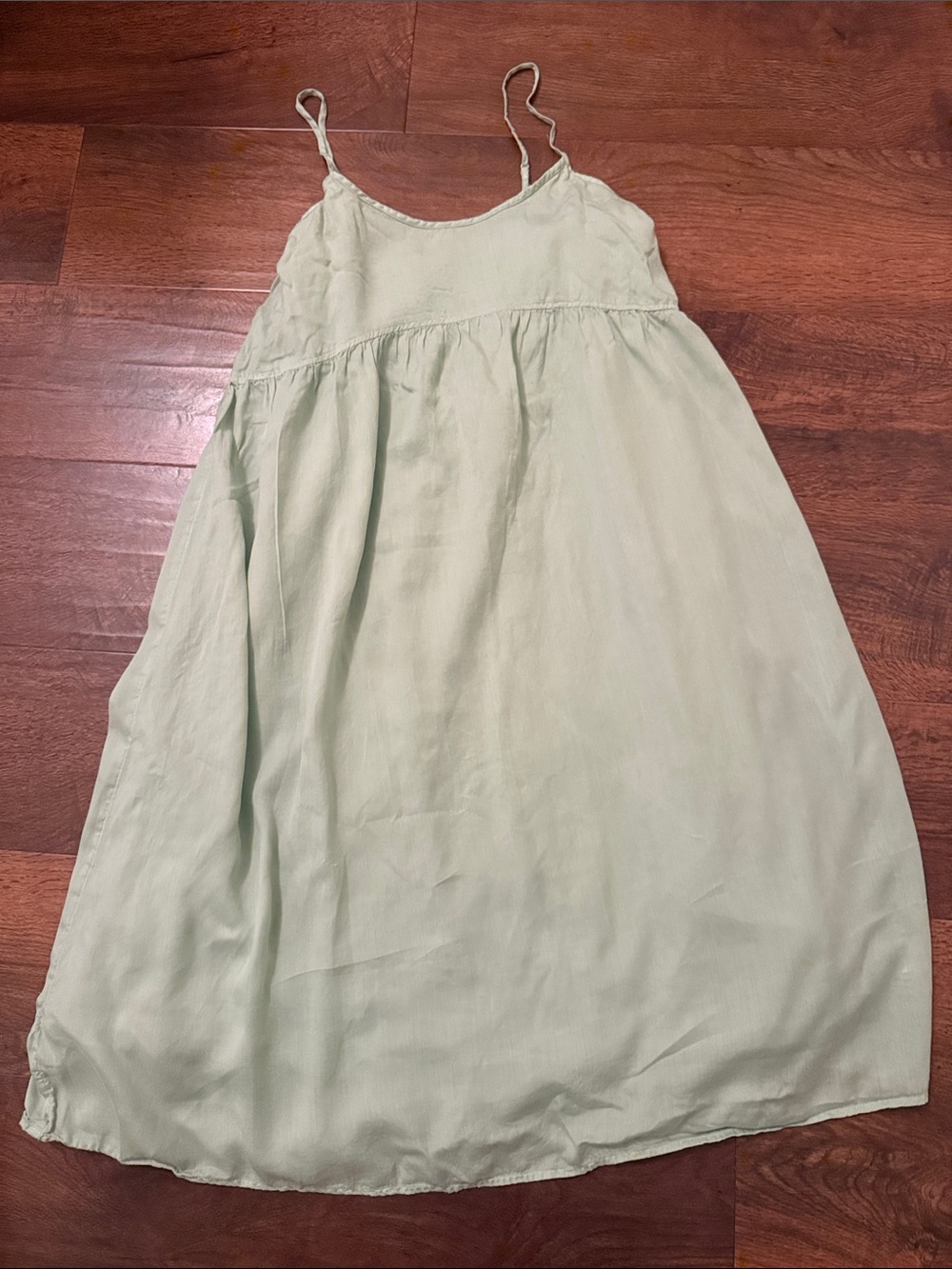 Light green dress